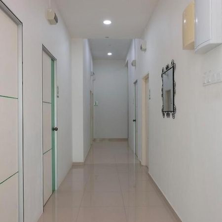 Dlayaran Villa Guest House クアラ・ロンピン エクステリア 写真